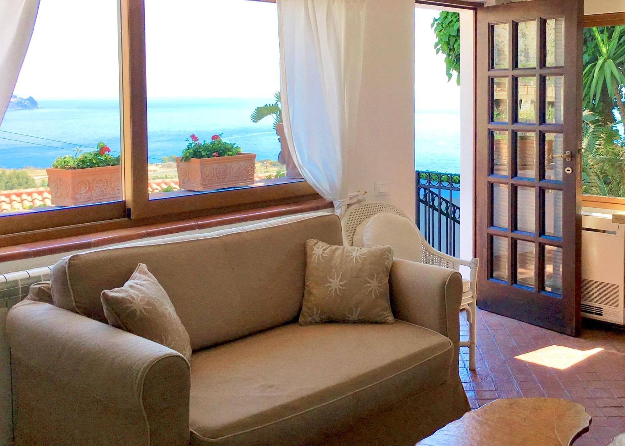Villa Lou Taormina Private Villa With Panoramic Sea View Pool ภายนอก รูปภาพ